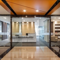 Executive suite to lease in Kunming