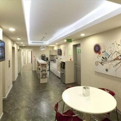 serviced offices to rent and lease at yapi kredi plaza c blok buyukdere caddesi b blok