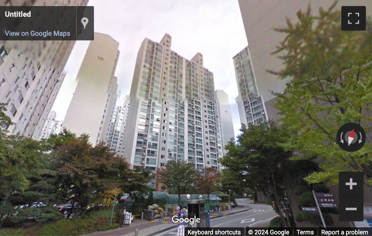 Street View image of 125, Wangsimni-ro, Seoul Forest